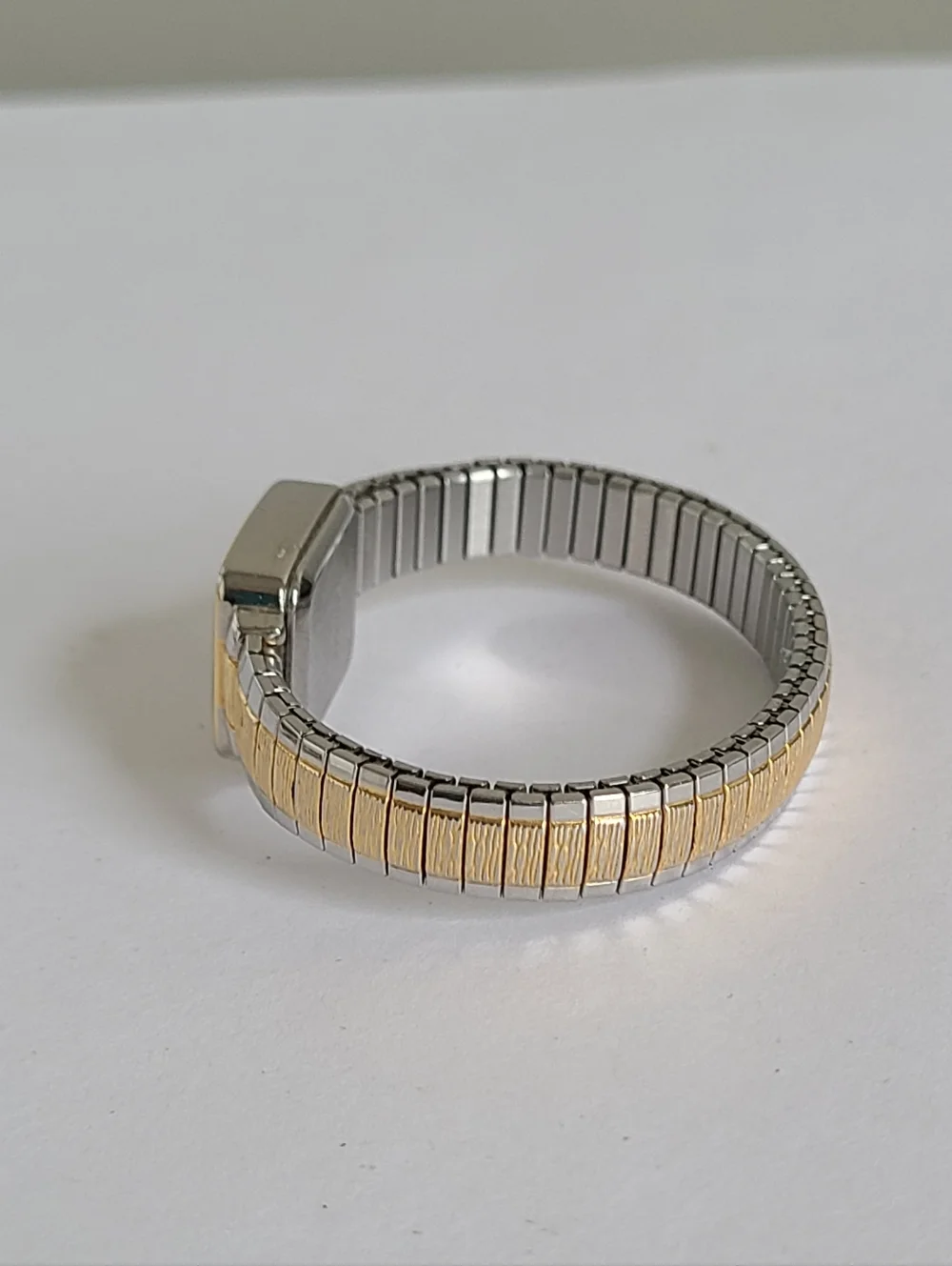 Vintage LORUS Women's Two-Tone Gold Silver Square Face Japan Quartz Watch - Picture 6 of 12